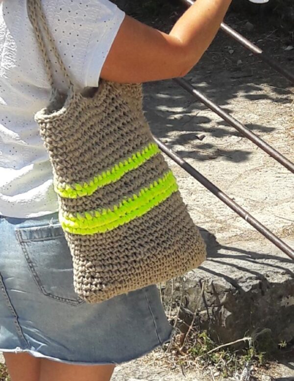 Sac tote bag en ficelle fluo fait main confectionné au crochet
