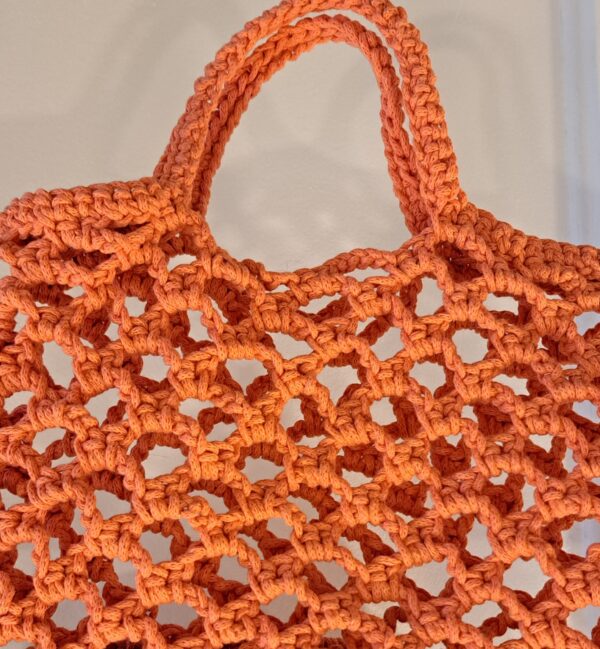Petit sac “filet” orange corail lurex fait main confectionné au crochet
